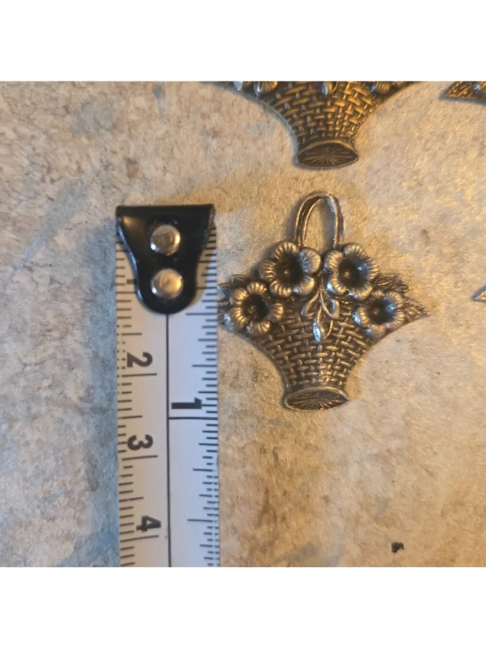 23 Assorted Charms Silver & Gold Toned Floral Hearts Bows Fan for Jewelry Making